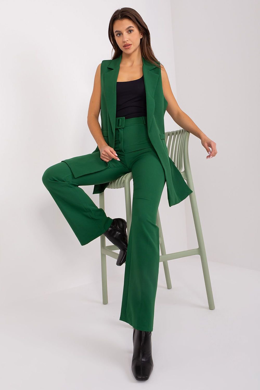 Women trousers model 187462 Italy Moda
