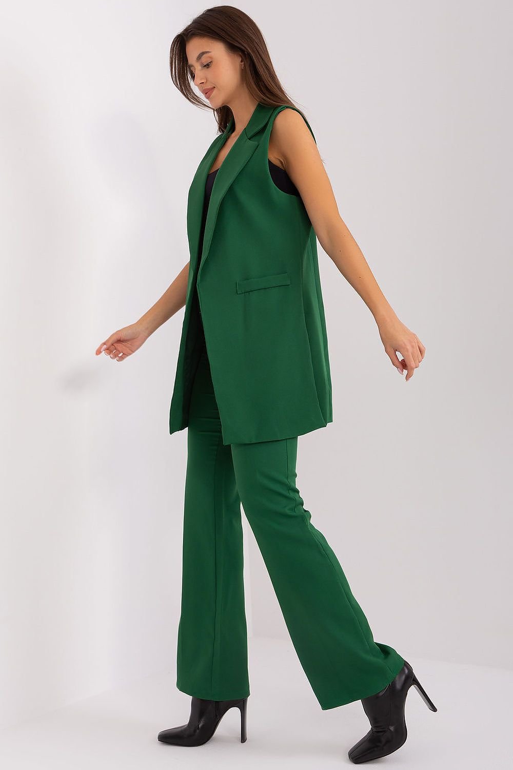 Women trousers model 187462 Italy Moda