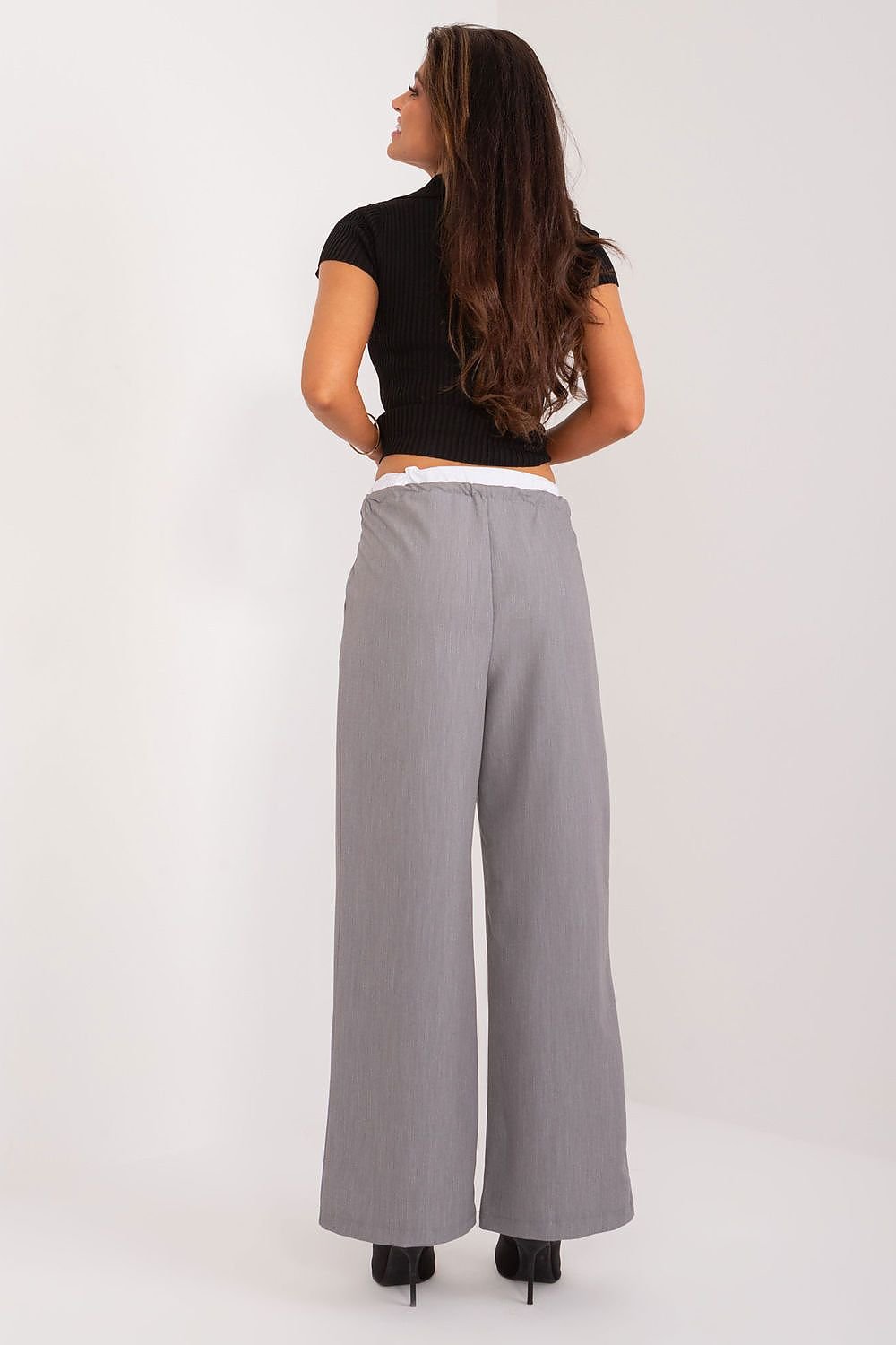 Women trousers model 196178 Italy Moda