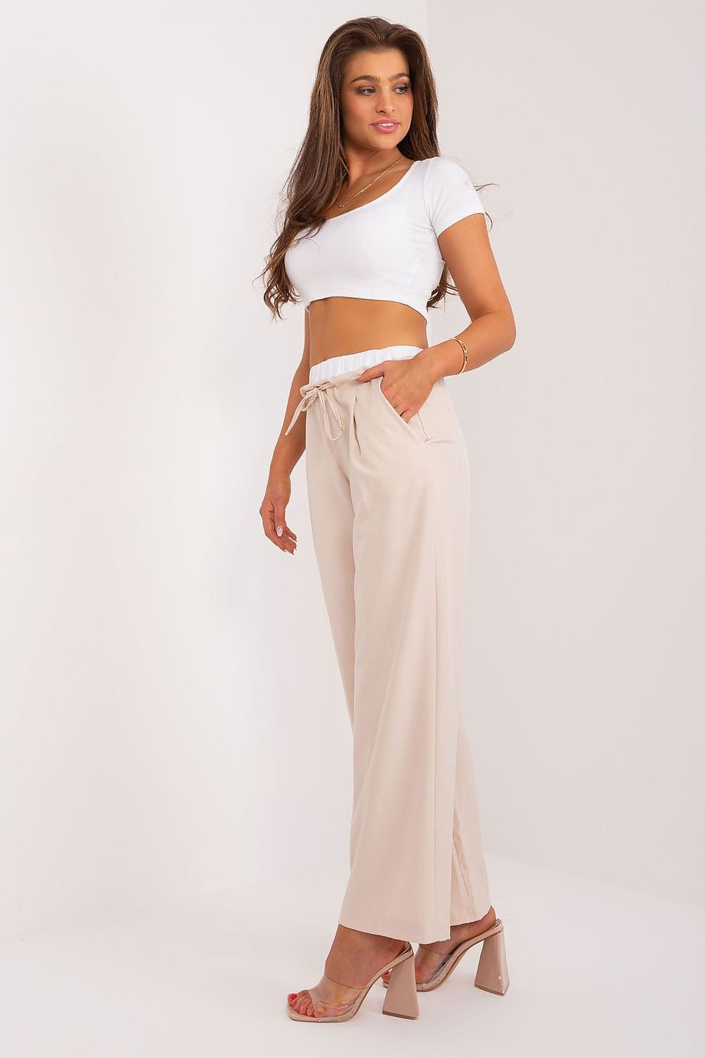 Women trousers model 196178 Italy Moda