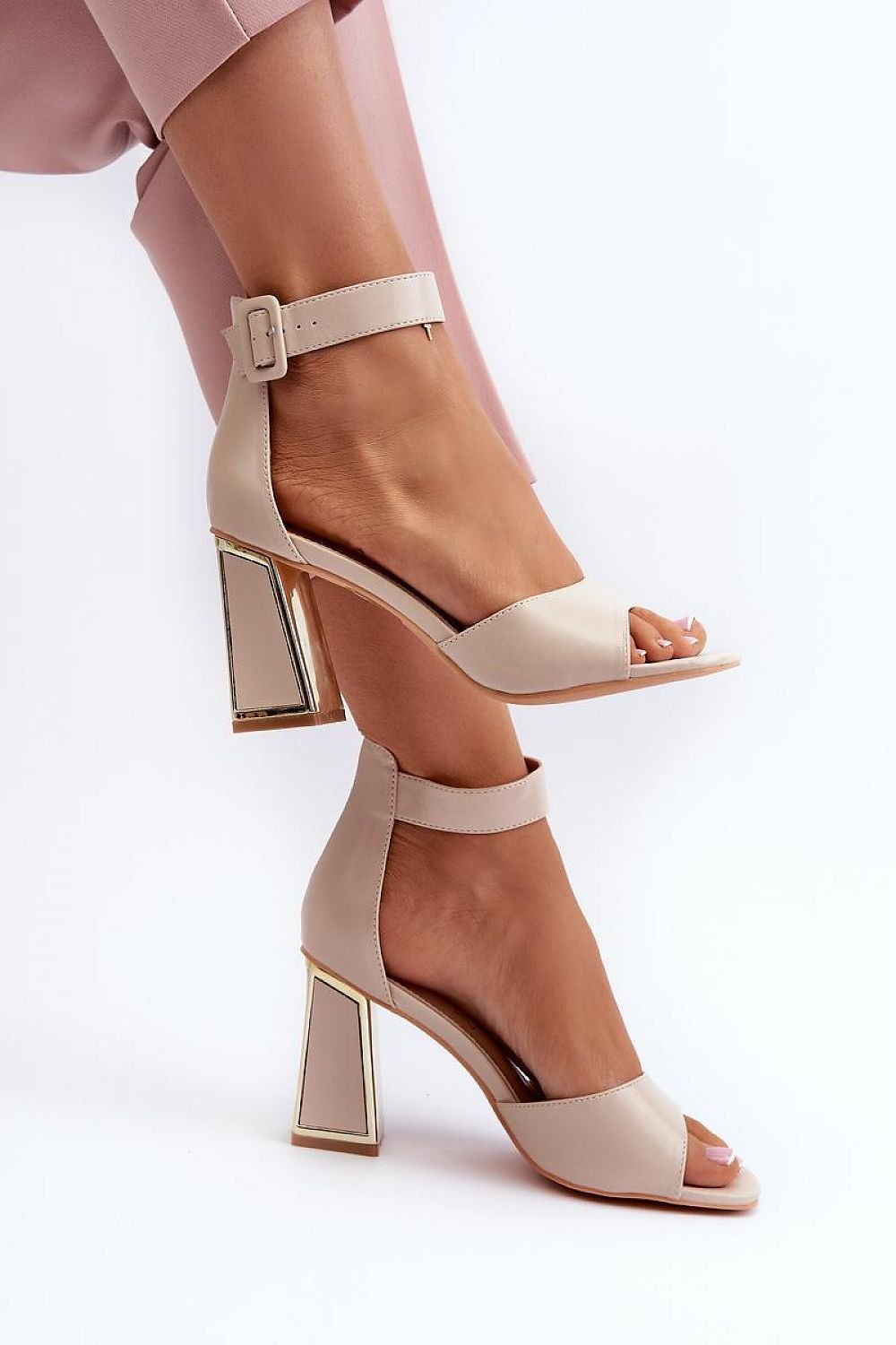 Heel sandals model 197090 Step in style