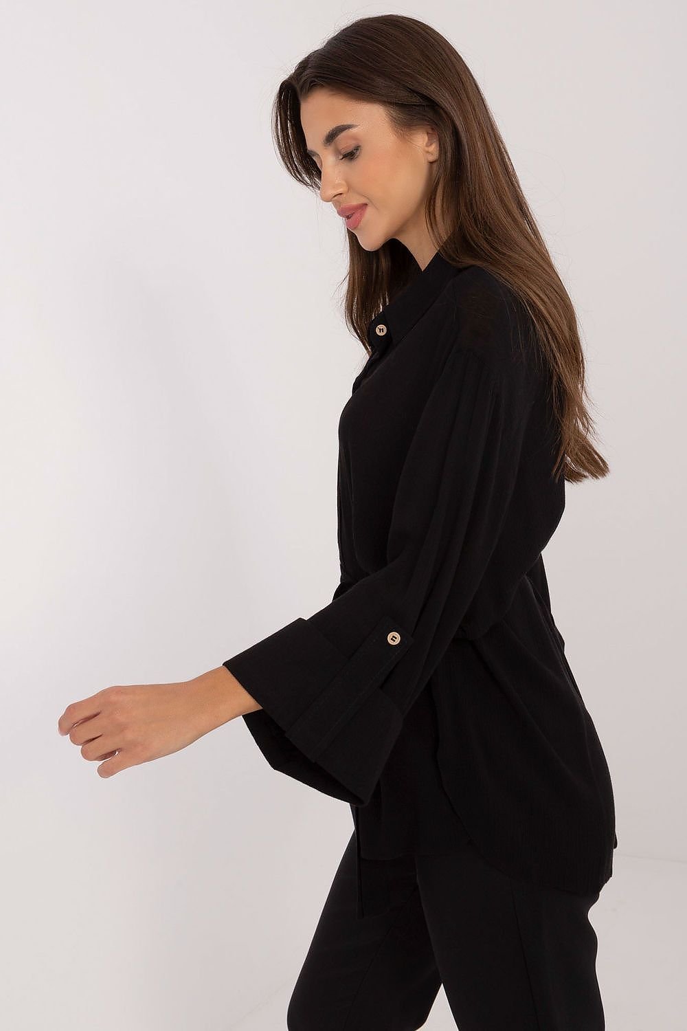 Shirt model 200315 Lakerta