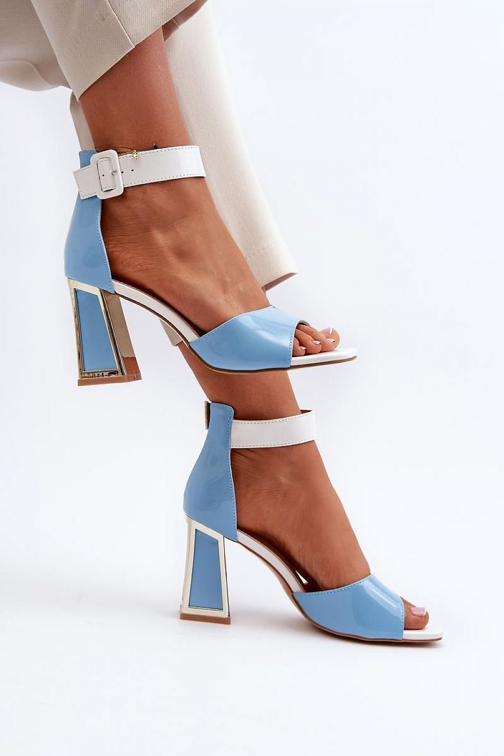 Heel sandals model 195537 Step in style
